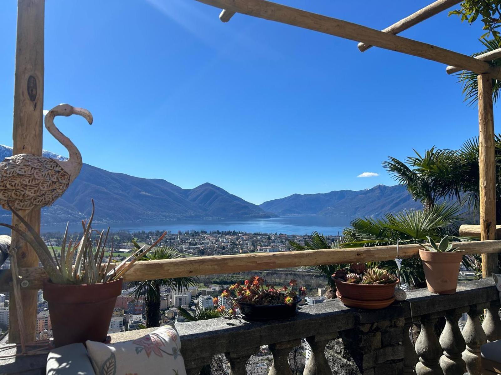 Pensione Olanda Locarno Exteriör bild